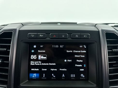 Used 2018 Ford Expedition Max Platinum AWD/4WD image 25