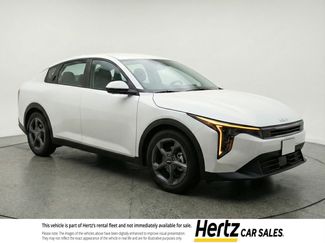 Used 2025 Kia K4 LXS video 1
