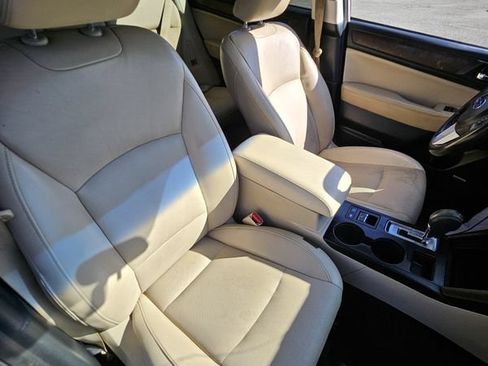 Used 2015 Subaru Outback 2.5i Limited AWD/4WD image 21