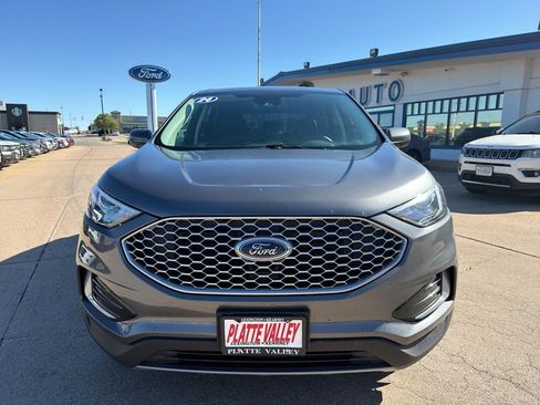 Used 2024 Ford Edge SEL AWD/4WD image 3
