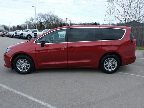 New 2026 Chrysler Voyager LX image 11