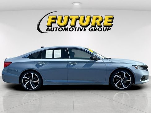 Used 2022 Honda Accord Sport image 3