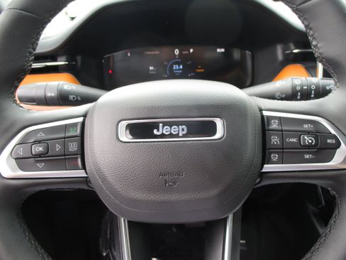 Used 2024 Jeep Compass Limited w/ Elite Group AWD/4WD image 17
