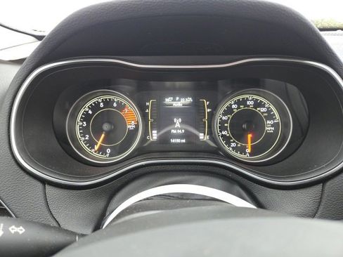 Used 2021 Jeep Cherokee Latitude Lux image 7