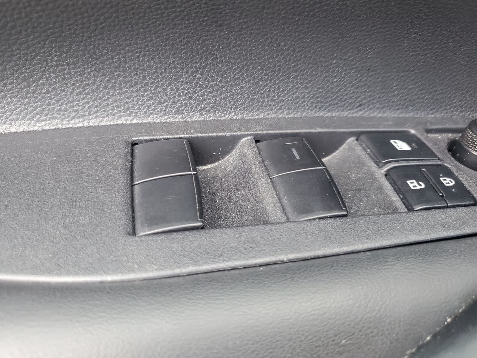 Used 2025 Toyota Corolla SE FWD image 24