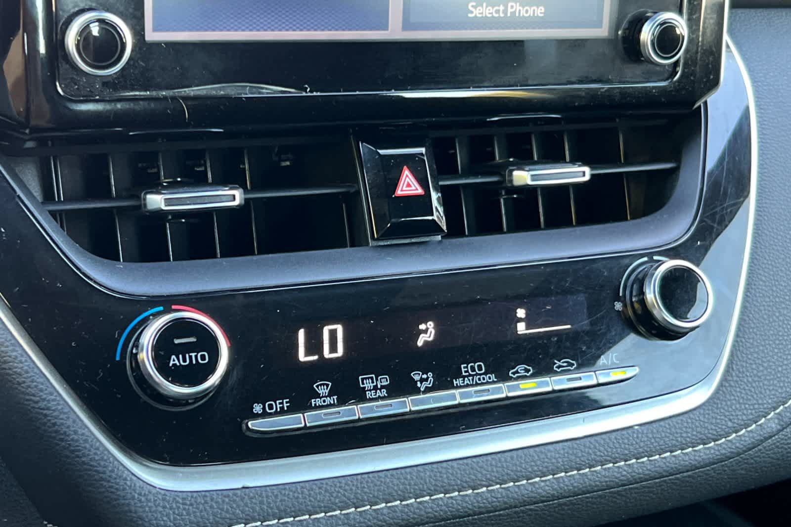 Used 2019 Toyota Corolla SE FWD image 21