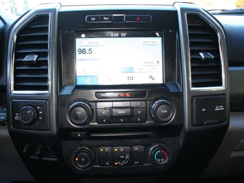 Used 2017 Ford F250 XLT w/ XLT Value Package image 21