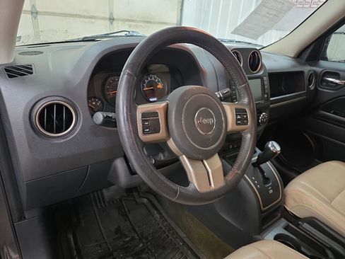 Used 2016 Jeep Patriot 75th Anniversary w/ Power Value Group image 29