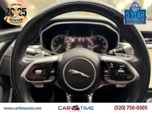 Used 2022 Jaguar XF SE RWD image 13