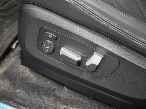 Used 2023 BMW X5 sDrive40i w/ Premium Package image 23