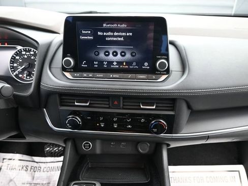 Used 2023 Nissan Rogue S image 13