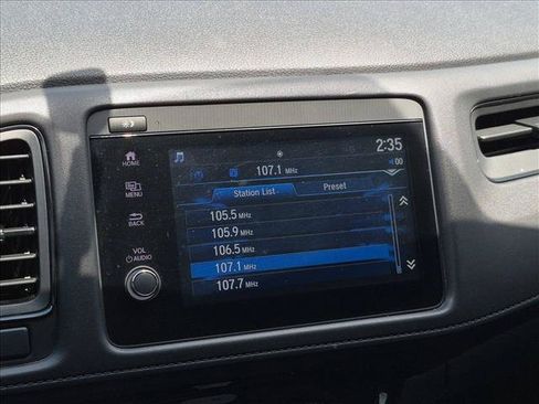 Used 2019 Honda HR-V Sport image 12