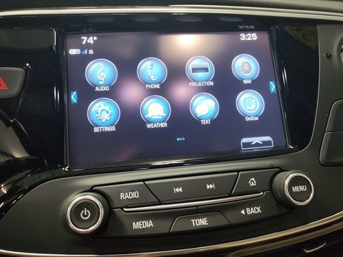Used 2020 Buick Envision Essence w/ Experience Buick Package FWD image 29