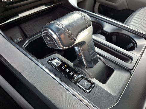 Used 2022 Ford F150 Limited image 22