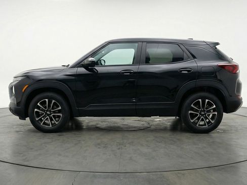 Used 2025 Chevrolet TrailBlazer LT AWD/4WD image 5