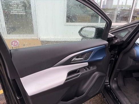 Used 2025 Chevrolet Equinox EV LT FWD image 7