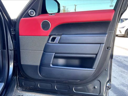 Used 2019 Land Rover Range Rover Sport HSE Dynamic image 23