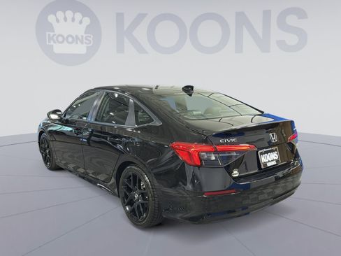 Used 2023 Honda Civic Sport image 4