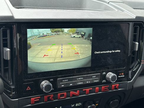 Used 2025 Nissan Frontier PRO-4X w/ Interior Protection Package AWD/4WD image 17