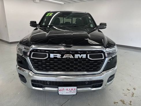 Used 2025 RAM 1500 Big Horn AWD/4WD image 5