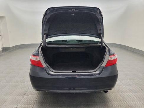 Used 2016 Toyota Camry SE image 29