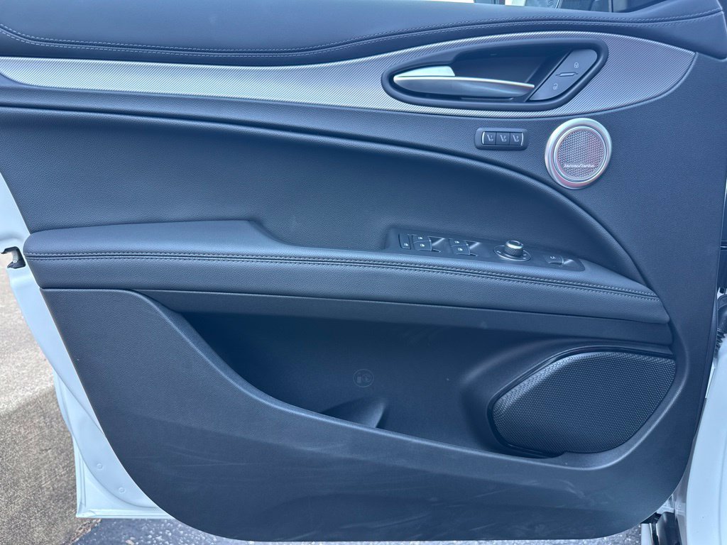 New 2026 Alfa Romeo Stelvio Sprint AWD/4WD image 28