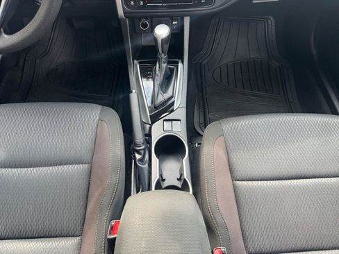 Used 2019 Toyota Corolla LE FWD image 16