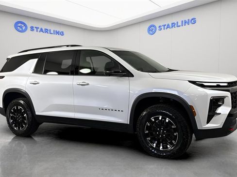 Certified 2025 Chevrolet Traverse Z71 w/ Enhanced Driving Package image 12