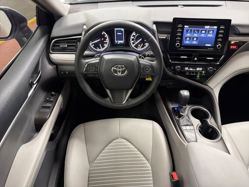 Used 2023 Toyota Camry SE image 25