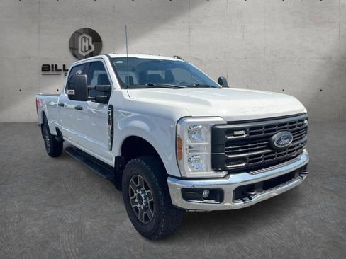 Used 2023 Ford F250 XL AWD/4WD image 3