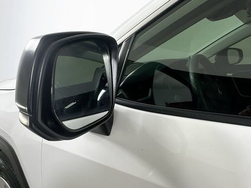Used 2025 Toyota RAV4 LE AWD/4WD image 36