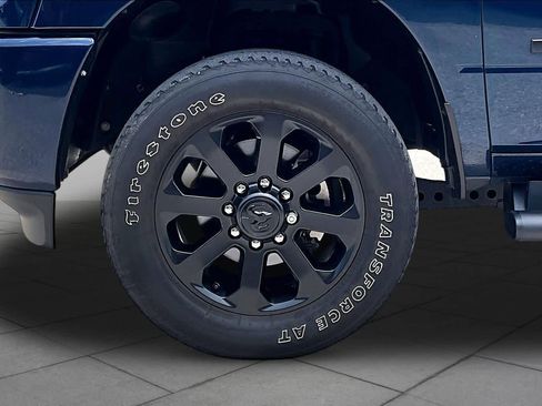 Used 2023 RAM 2500 Big Horn w/ Night Edition AWD/4WD image 11