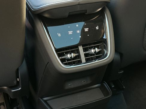 New 2025 Volvo EX90 Ultra image 13