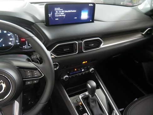 New 2025 MAZDA CX-5 Signature image 5