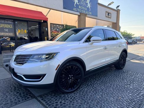 Used 2018 Lincoln MKX Reserve image 1