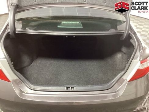 Used 2015 Toyota Camry SE FWD image 24