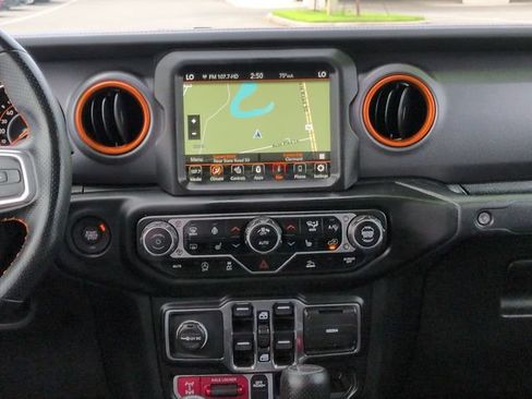 Used 2023 Jeep Gladiator Mojave w/ Cold Weather Group AWD/4WD image 18