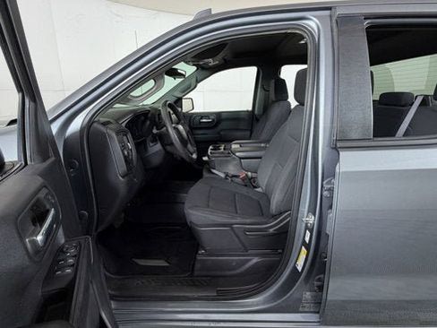 Used 2020 Chevrolet Silverado 1500 Custom w/ Custom Value Package RWD image 8