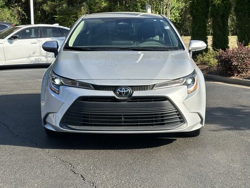 Used 2024 Toyota Corolla LE image 3