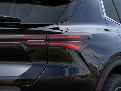 New 2026 Chevrolet Equinox EV LT image 12