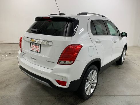 Used 2020 Chevrolet Trax Premier w/ LPO, Cargo Package image 9