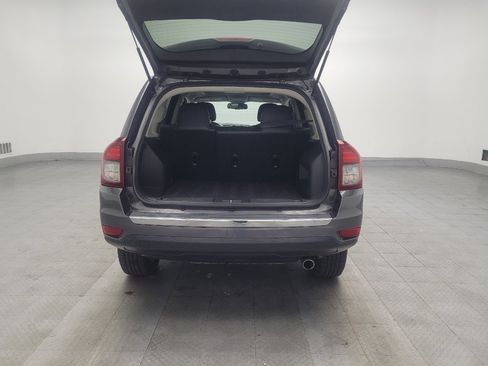 Used 2017 Jeep Compass High Altitude FWD image 29