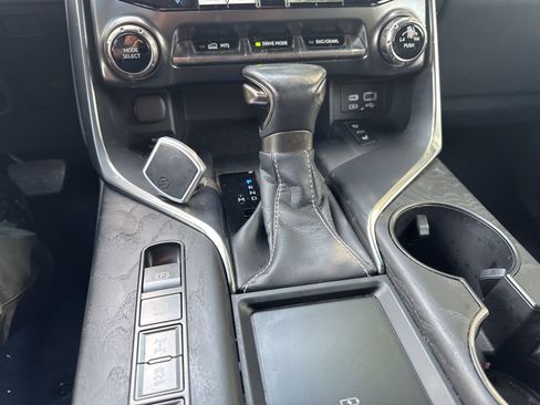 Used 2023 Lexus LX 600 4WD w/ Appearance Package image 16