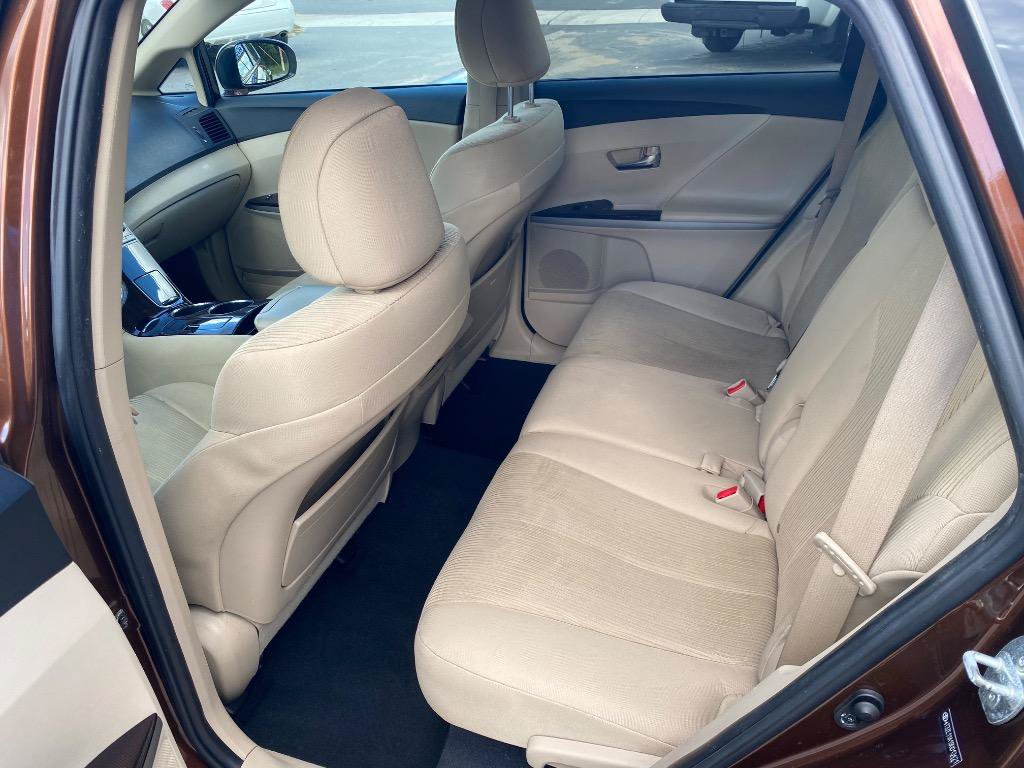 Used 2009 Toyota Venza w/ Convenience Pkg FWD image 16