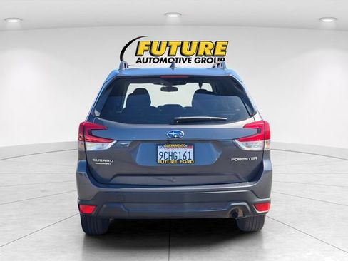 Used 2022 Subaru Forester Premium AWD/4WD image 5