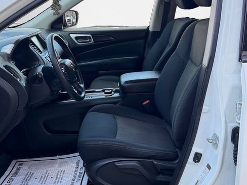 Used 2018 Nissan Pathfinder S AWD/4WD image 12