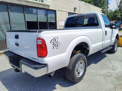 Used 2016 Ford F250 XL w/ Power Equipment Group AWD/4WD image 10