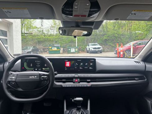 Used 2025 Kia K4 FWD image 34