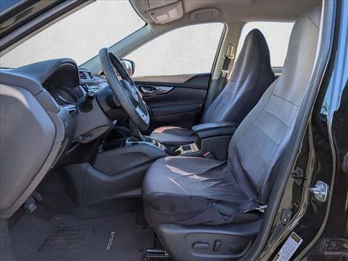 Used 2018 Nissan Rogue SV FWD image 15
