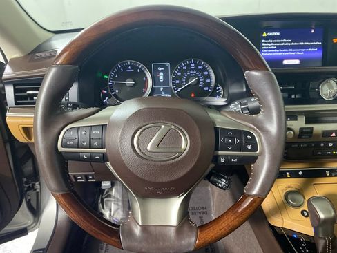 Used 2017 Lexus ES 350 FWD image 16